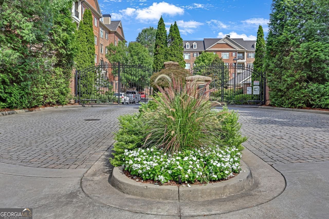 2300 Peachford Atlanta - 20