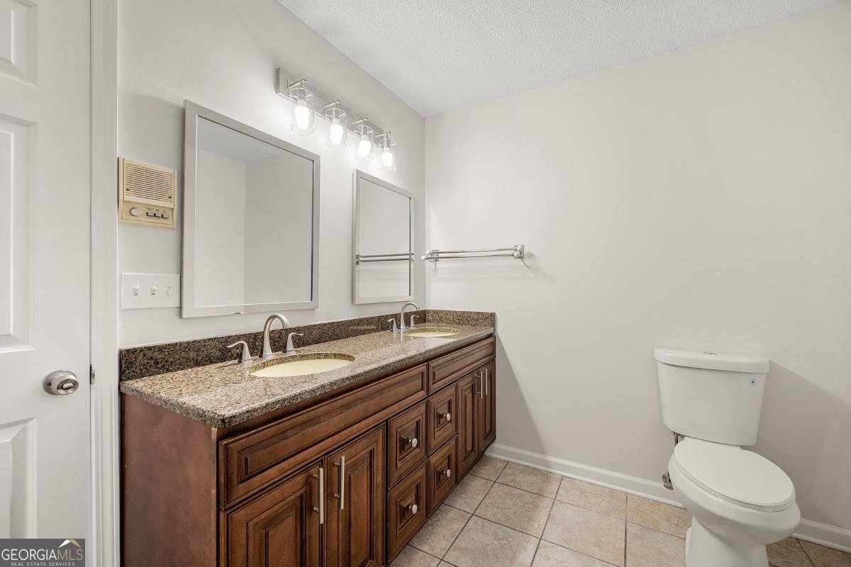 140 Forest Lake Drive Fayetteville - 16