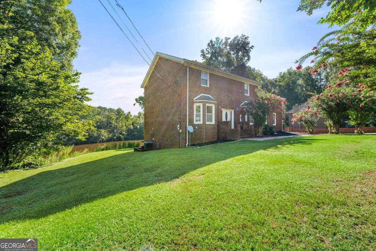 140 Forest Lake Drive Fayetteville - 25