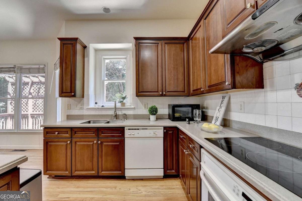 1051 Carroll Court Norcross - 29
