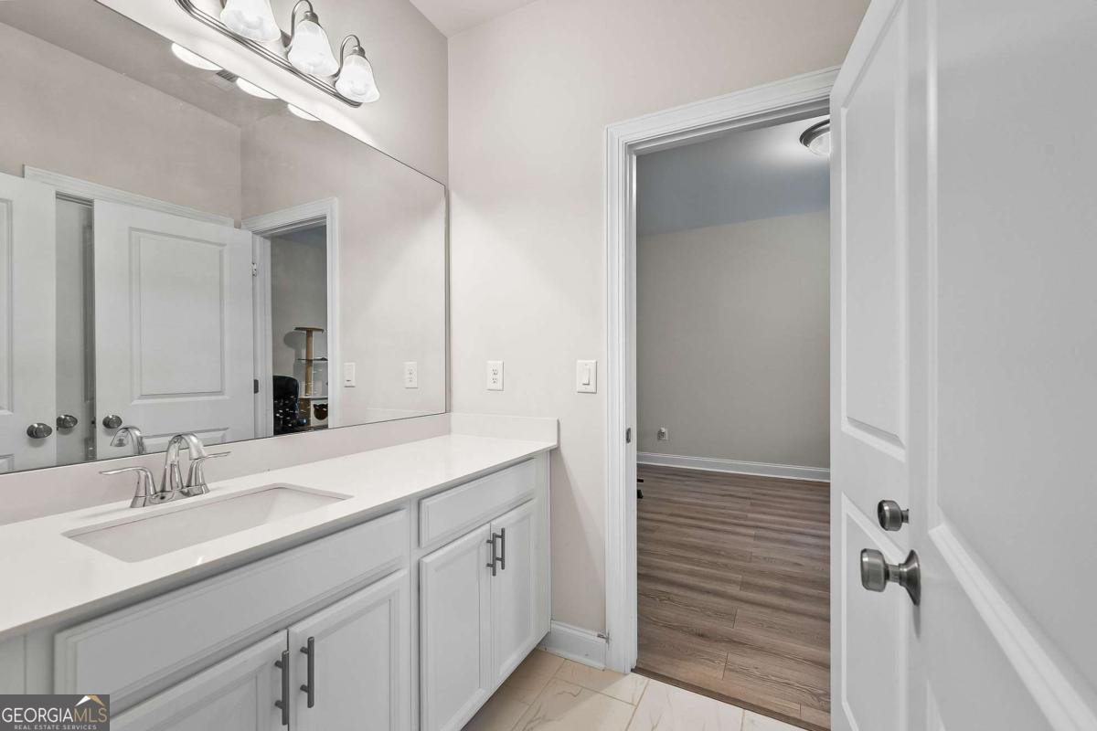 1129 Bennett Creek Ovlk Suwanee - 32