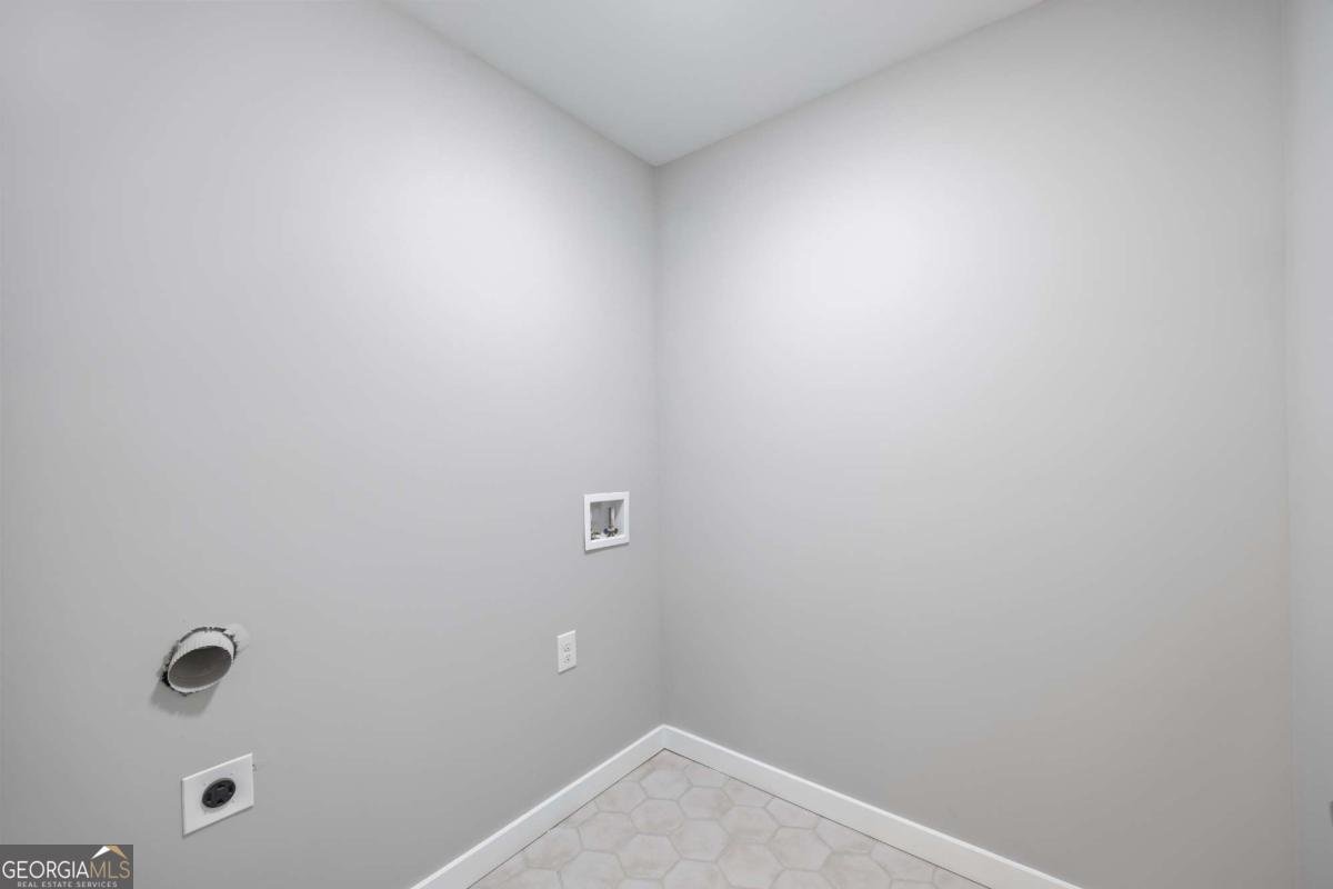3180 Tackett Road Douglasville - 40