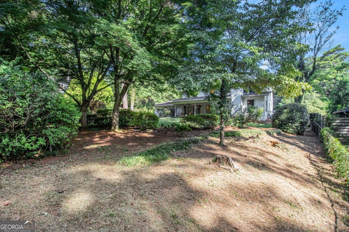 3439 Heartwood Lane Atlanta - 29