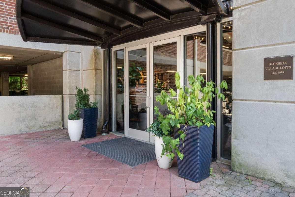 3235 Roswell Road Atlanta - 27