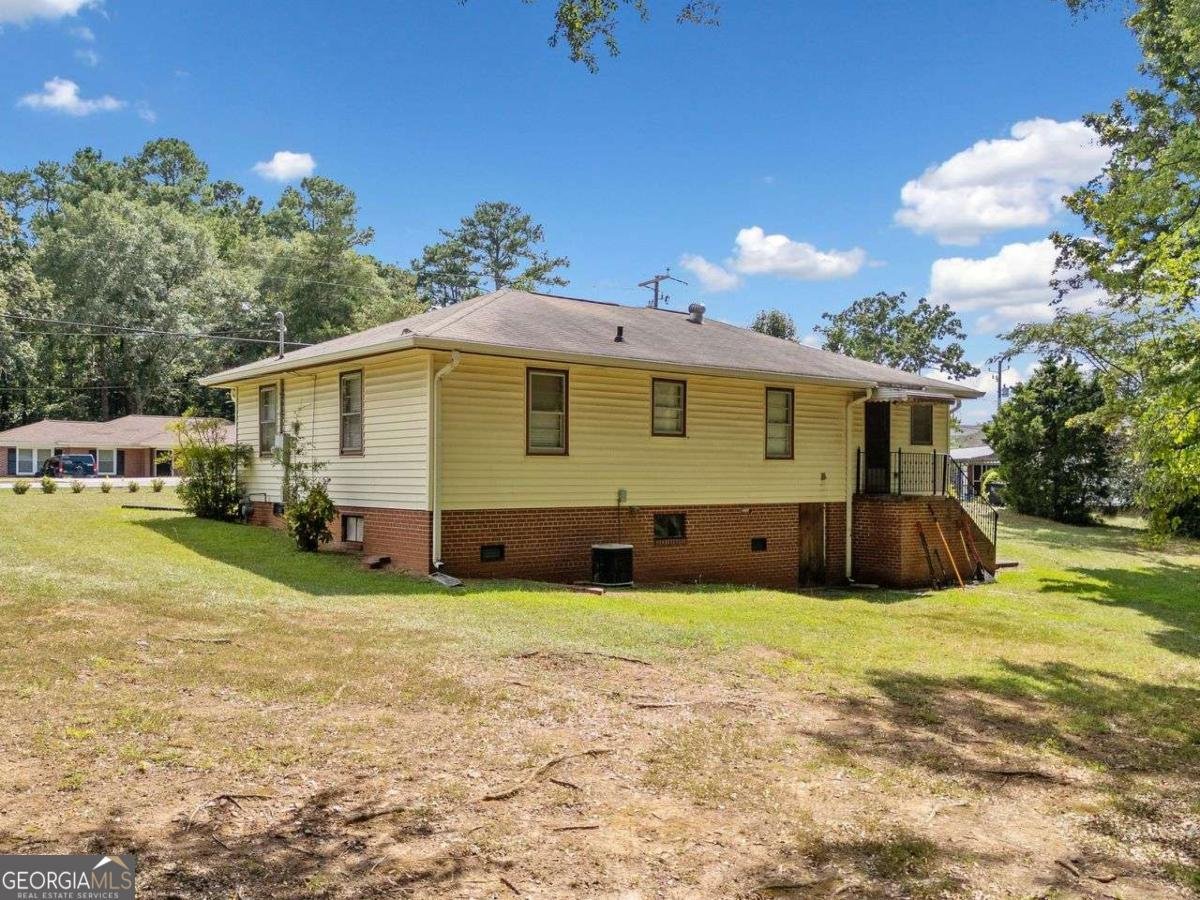 4344 Pineview Drive Powder Springs - 29