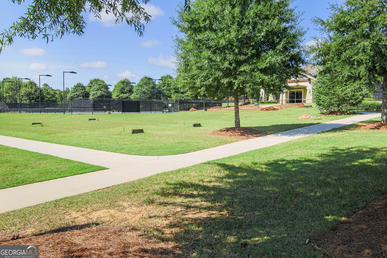 501 INKBERRY Drive Griffin - 12