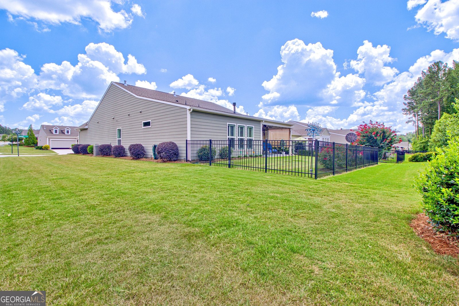501 INKBERRY Drive Griffin - 43