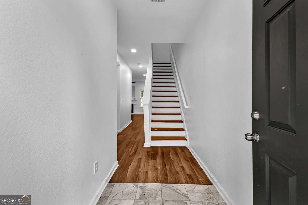 2849 Windsor Forrest Court Atlanta - 6