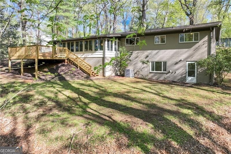808 Sherwood Road Gainesville - 22