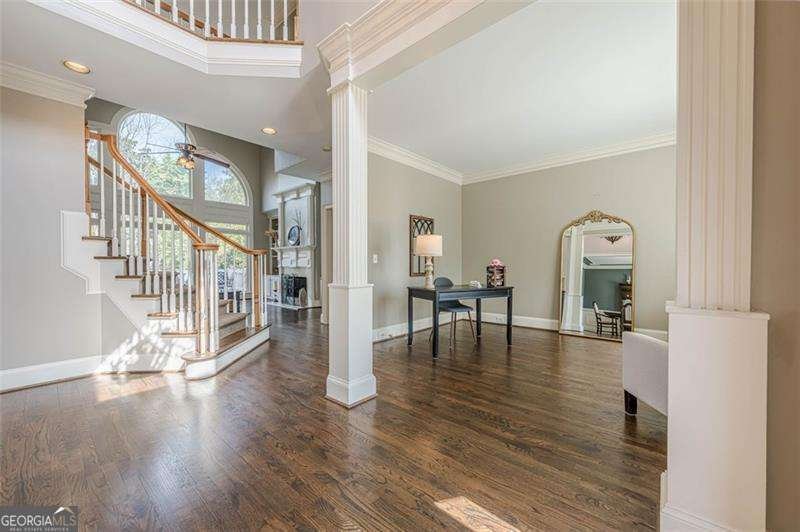 5825 LAUREL OAK Drive Suwanee - 33