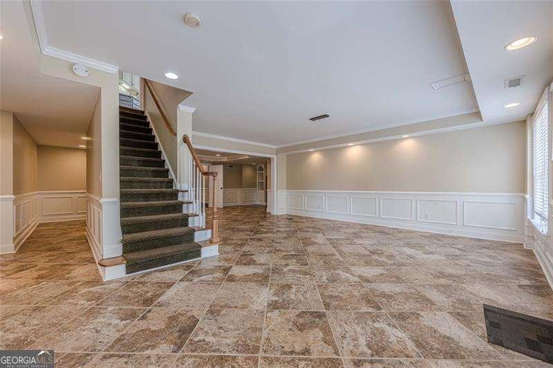 5825 LAUREL OAK Drive Suwanee - 35