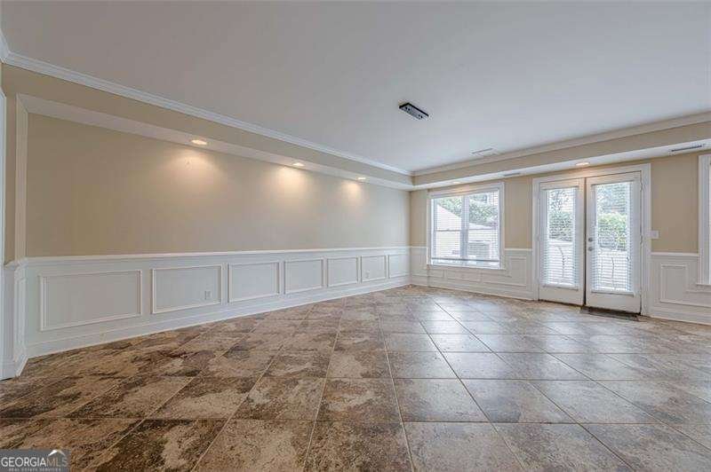 5825 LAUREL OAK Drive Suwanee - 38