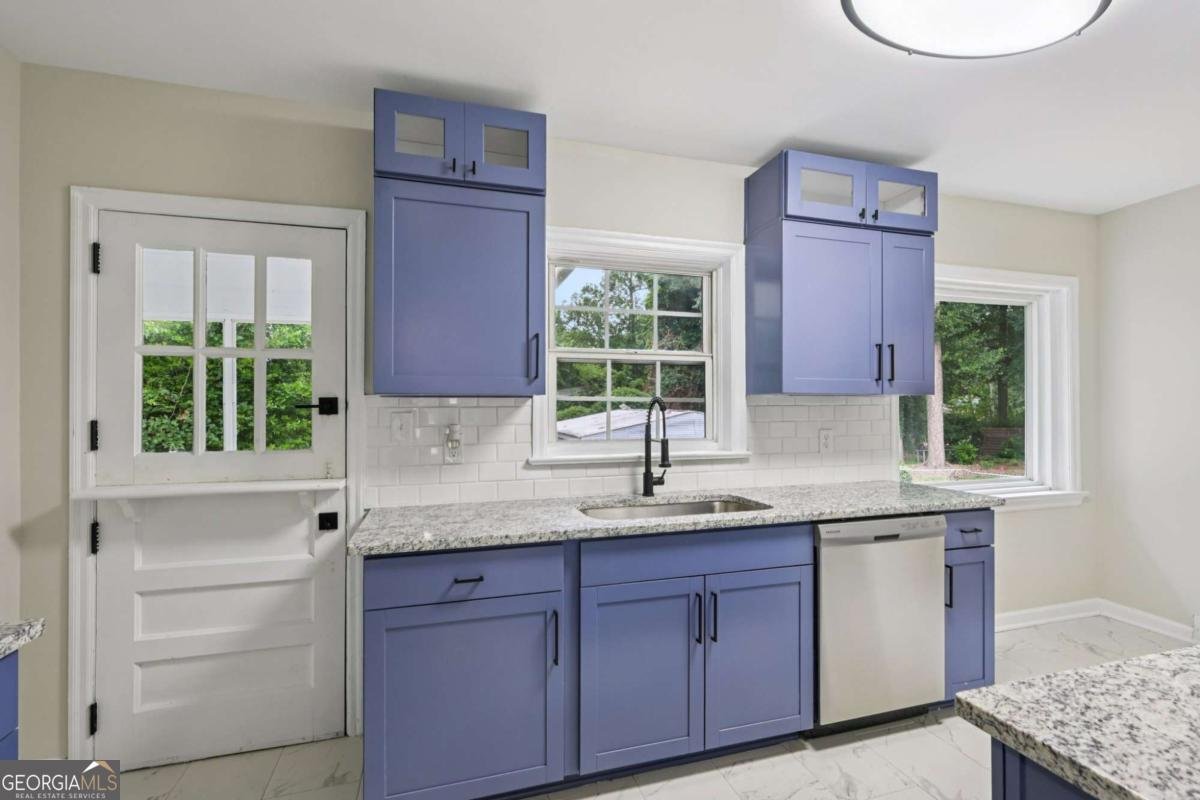 1343 Downs Drive Atlanta - 17