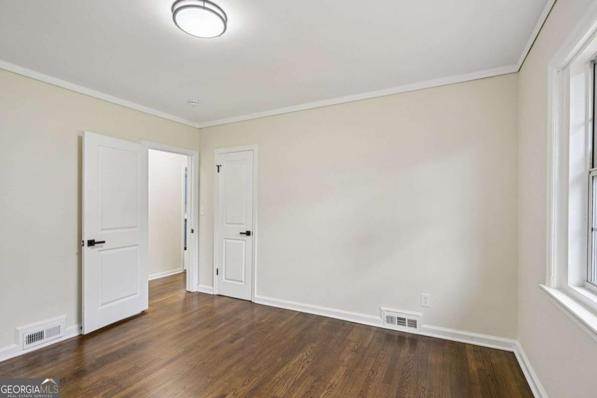 1343 Downs Drive Atlanta - 23