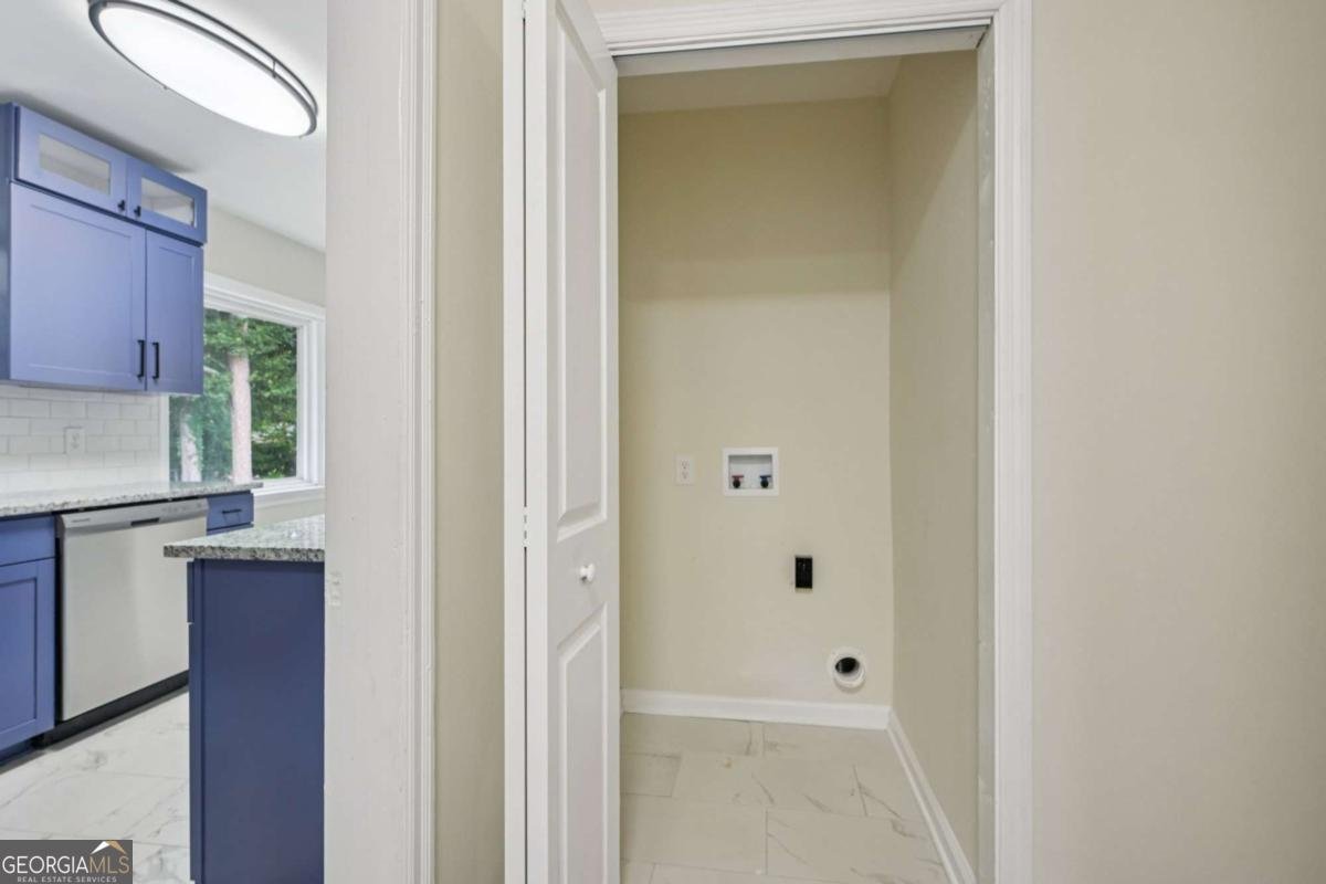 1343 Downs Drive Atlanta - 32