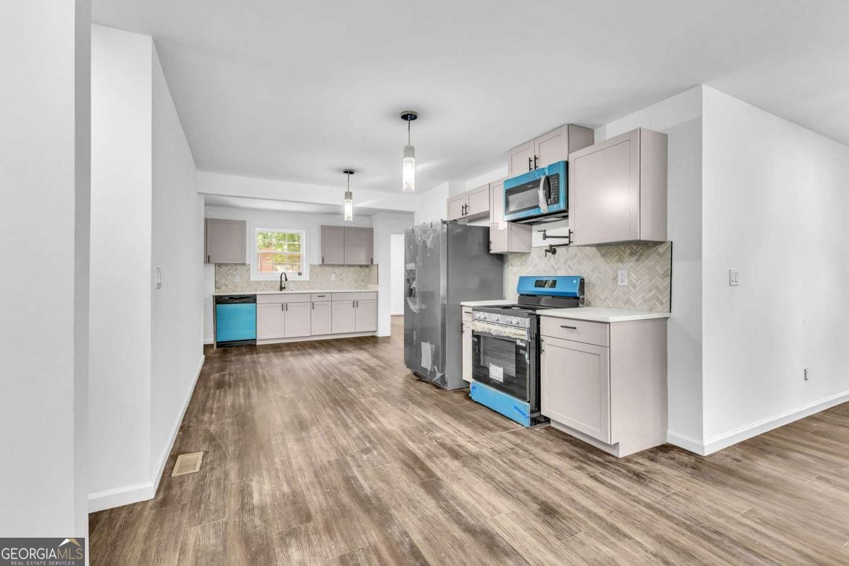 388 Sargent Drive Atlanta - 2