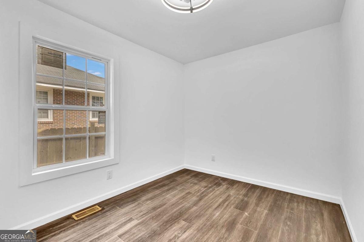 388 Sargent Drive Atlanta - 8
