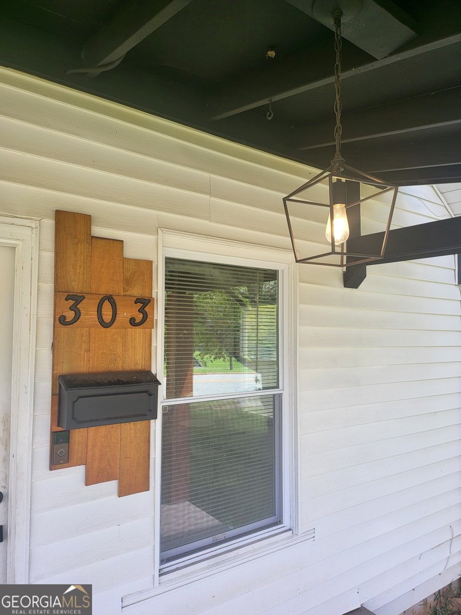 303 Carleeta Street Barnesville - 3