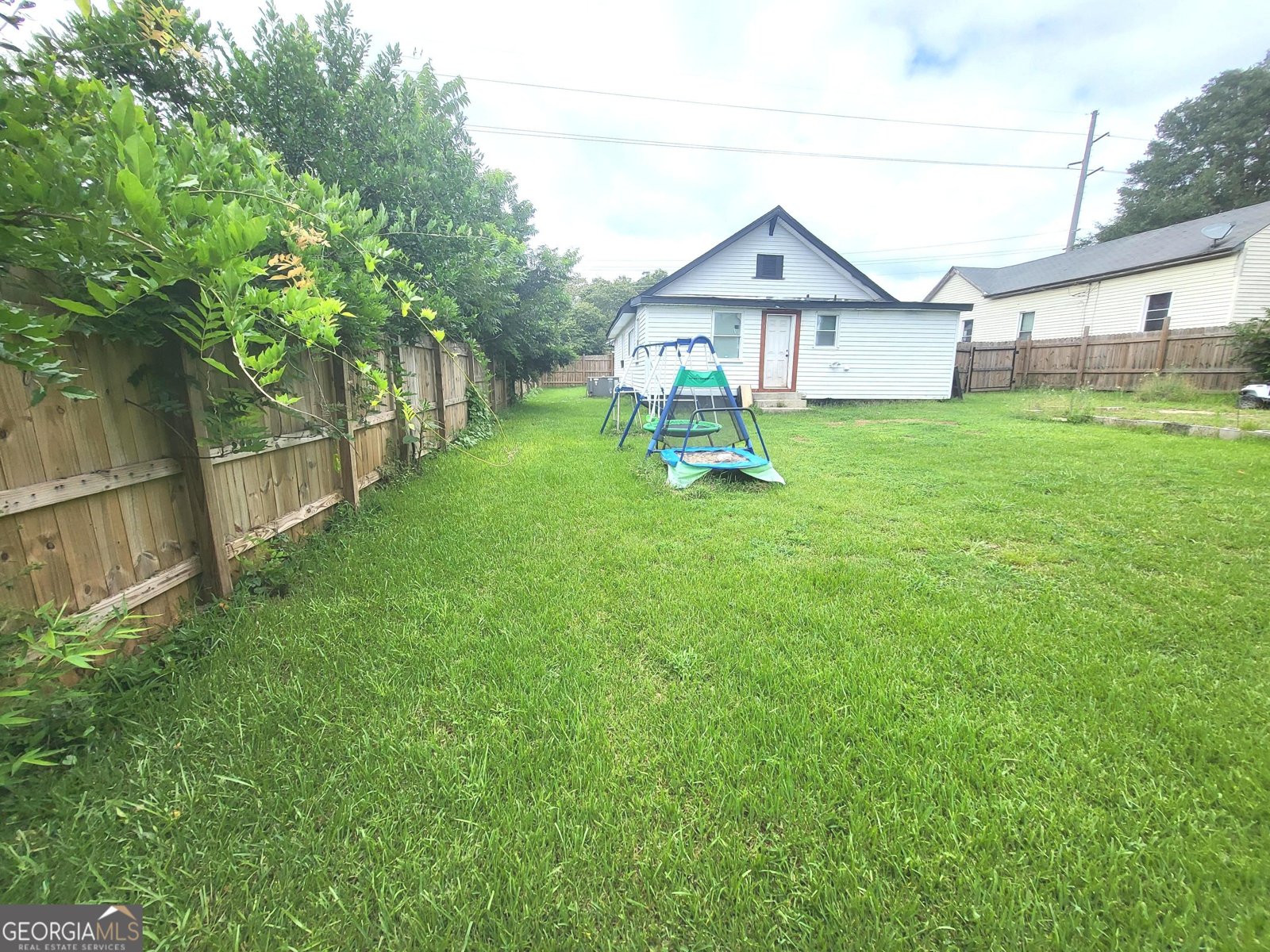 303 Carleeta Street Barnesville - 33