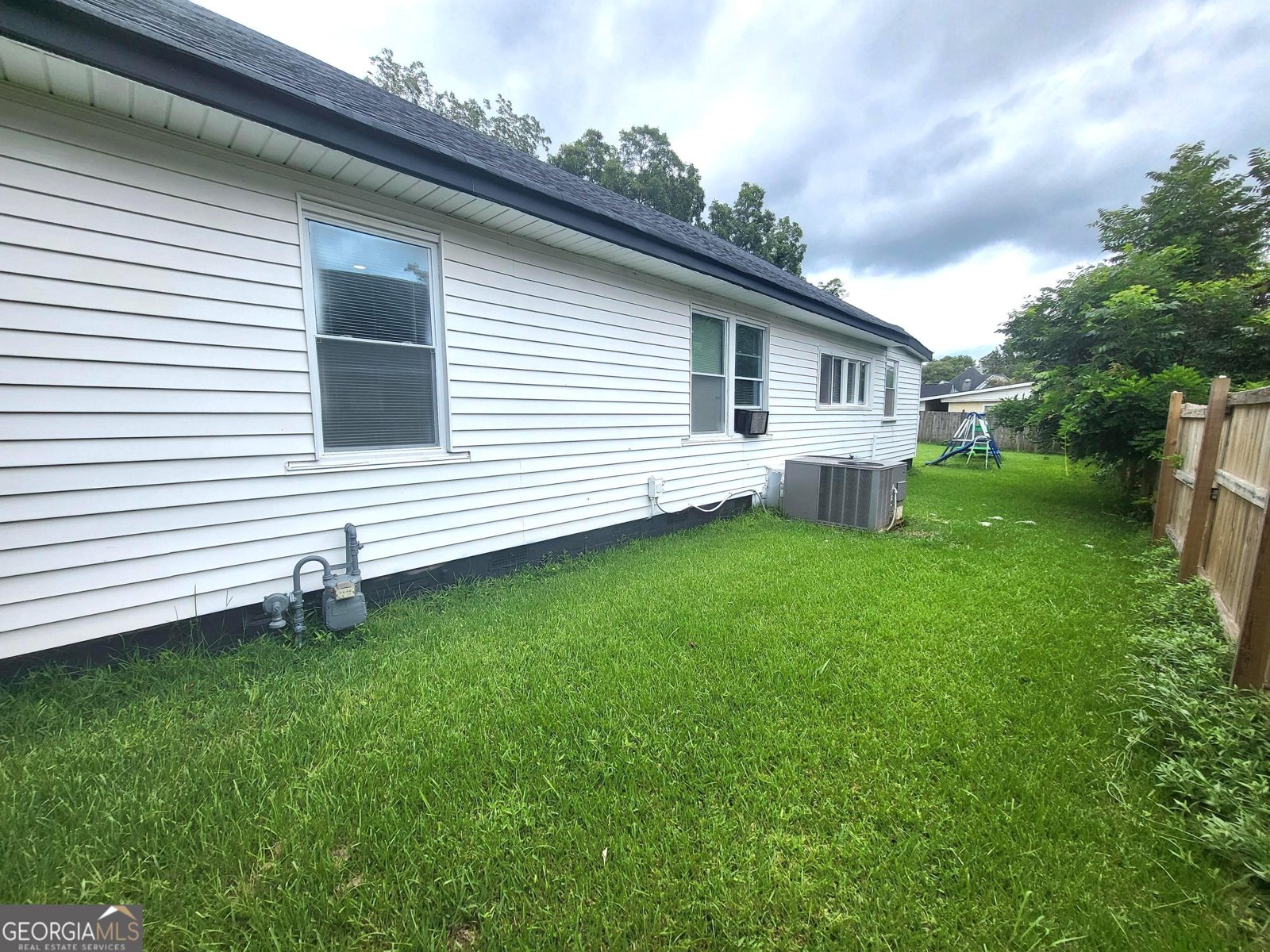 303 Carleeta Street Barnesville - 34