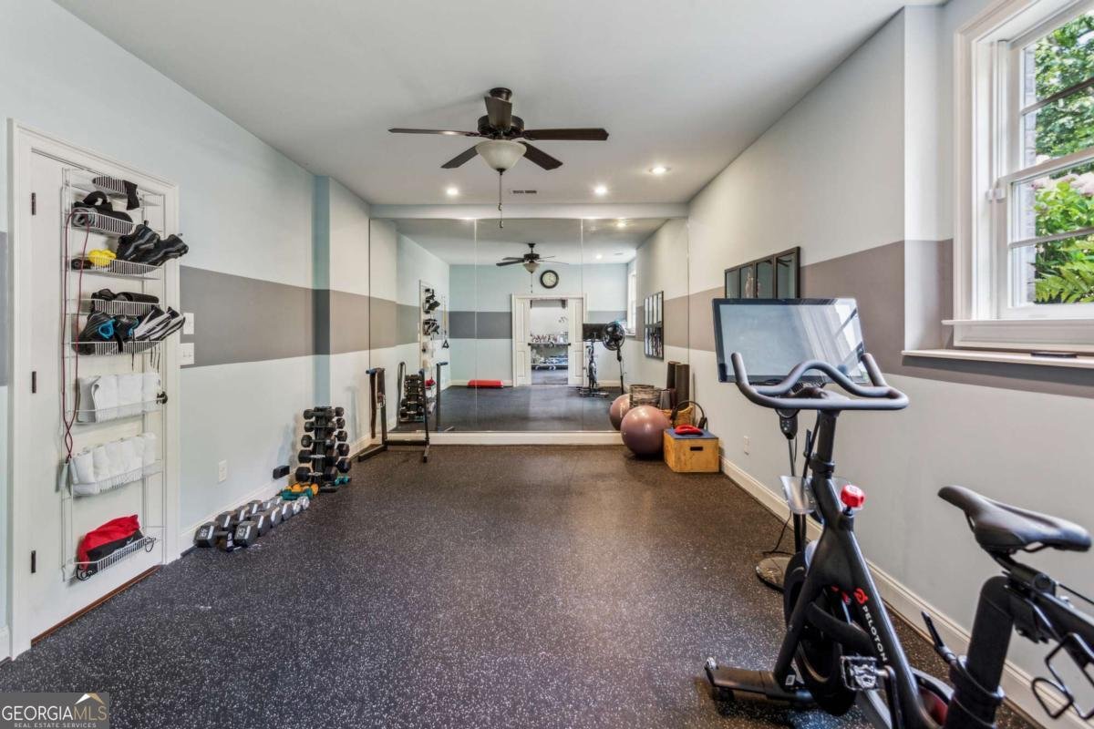 2115 Howell Mill Road Atlanta - 43