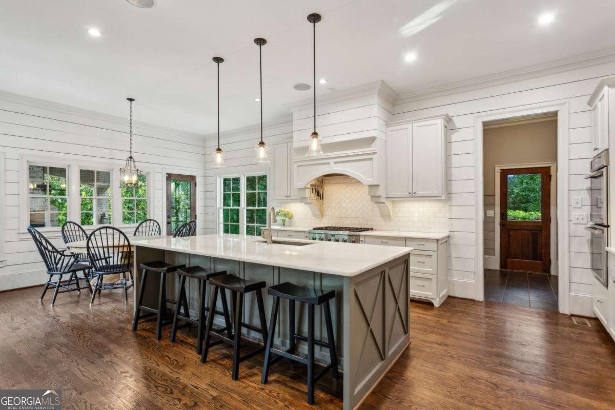 2115 Howell Mill Road Atlanta - 8