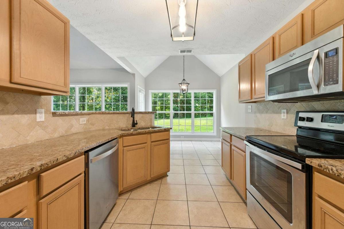 7012 Litany Court Flowery Branch - 6