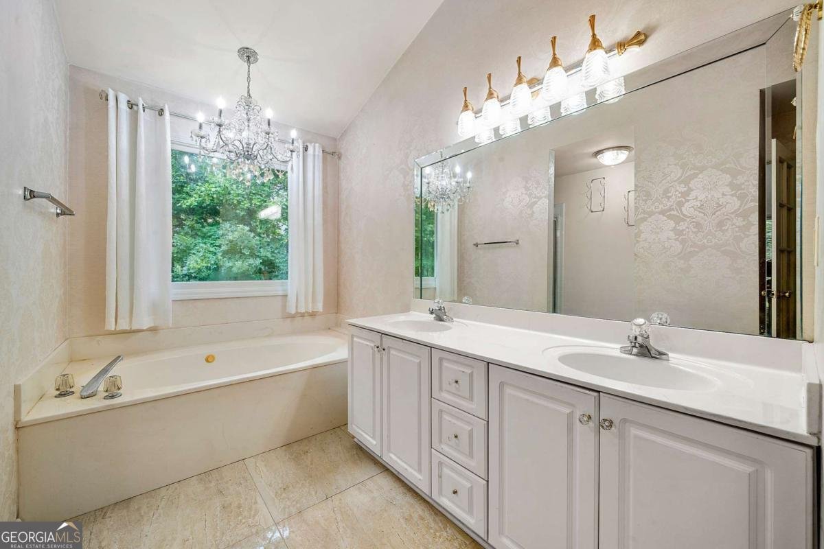 5440 Mountain Trail Douglasville - 2