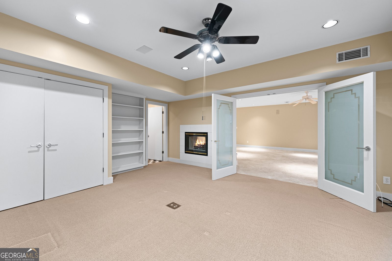 955 Lake Drive Gainesville - 21