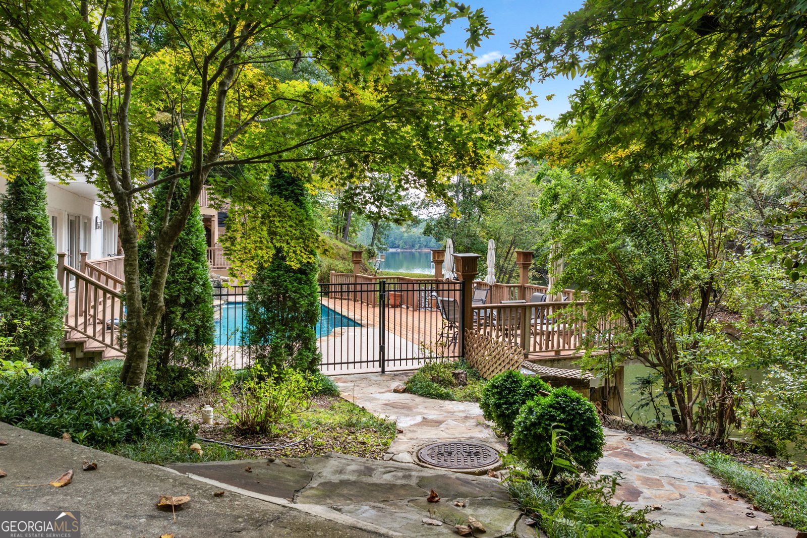 955 Lake Drive Gainesville - 43