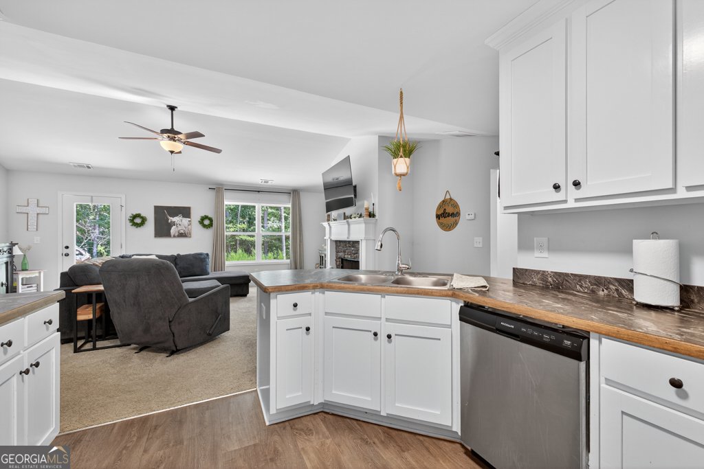 151 Rolling Woods Lane Hull - 11