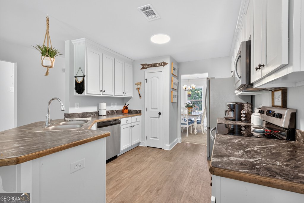 151 Rolling Woods Lane Hull - 13