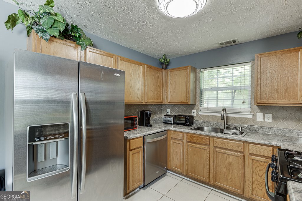 420 Townsend Bend Stockbridge - 16
