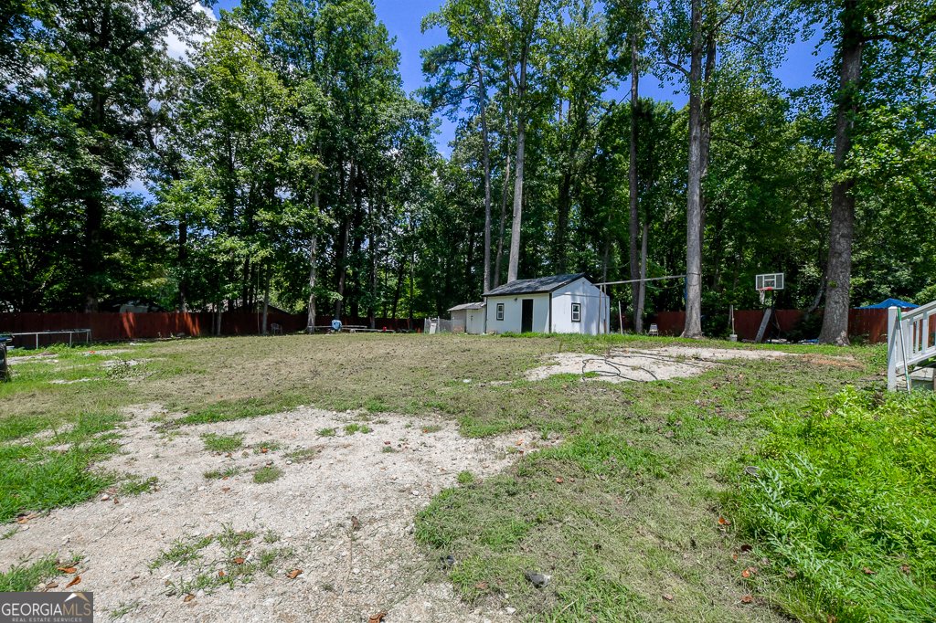 634 ROCKBOROUGH Drive Stone Mountain - 11