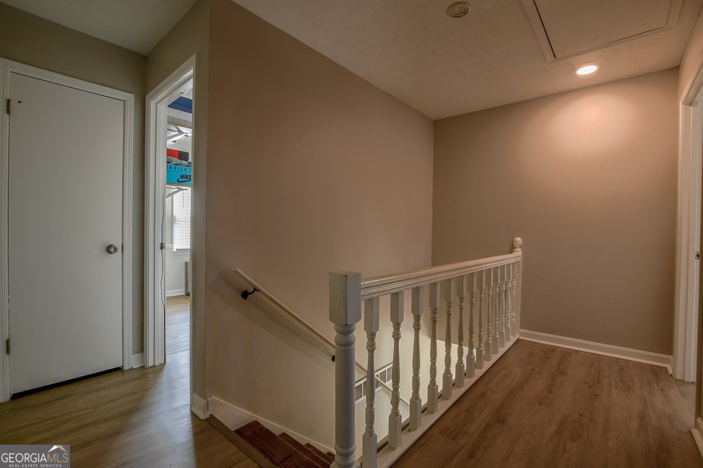634 ROCKBOROUGH Drive Stone Mountain - 4