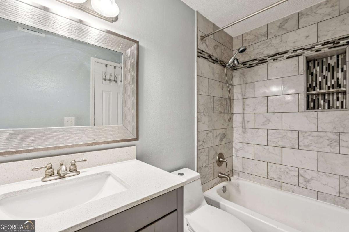 2657 Lenox Road Atlanta - 16