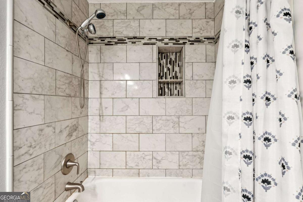 2657 Lenox Road Atlanta - 18