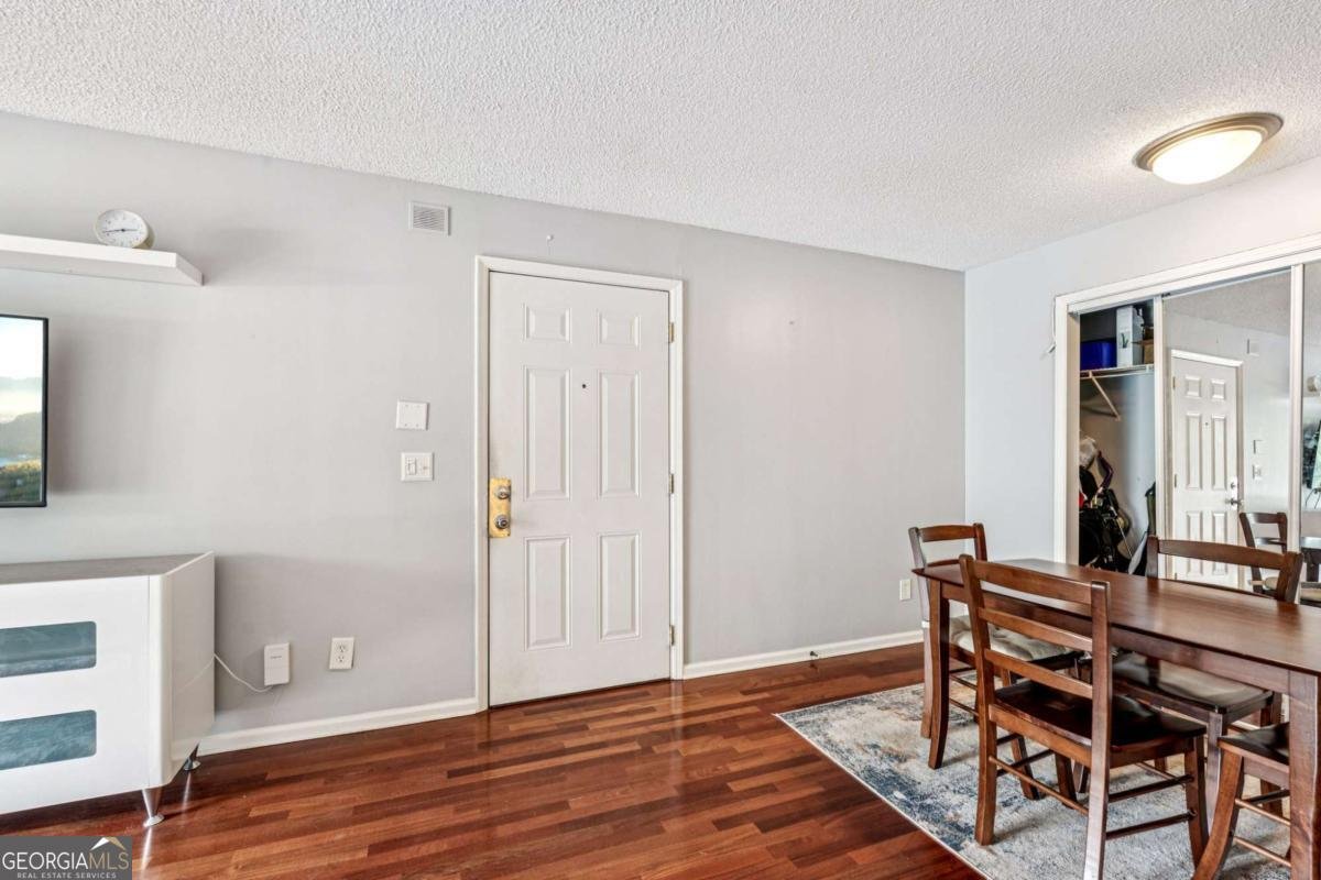 2657 Lenox Road Atlanta - 6