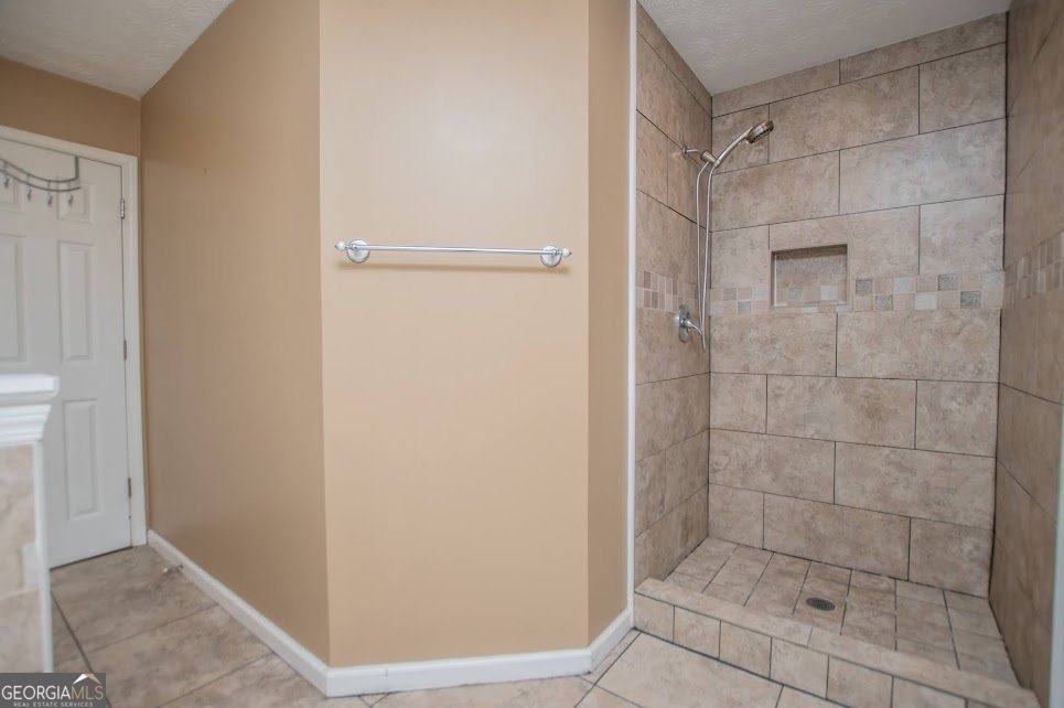 955 Pointers Way Lawrenceville - 33