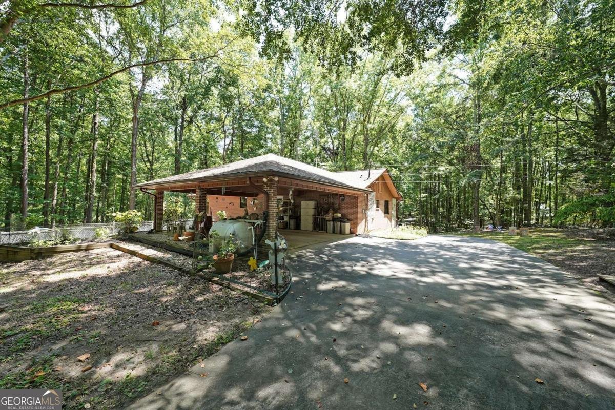 8550 High Point Road Douglasville - 31