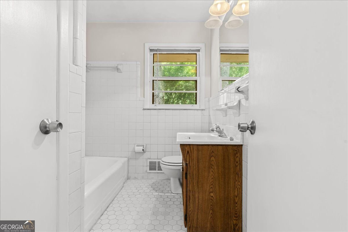 2185 Sun Valley Drive Marietta - 19