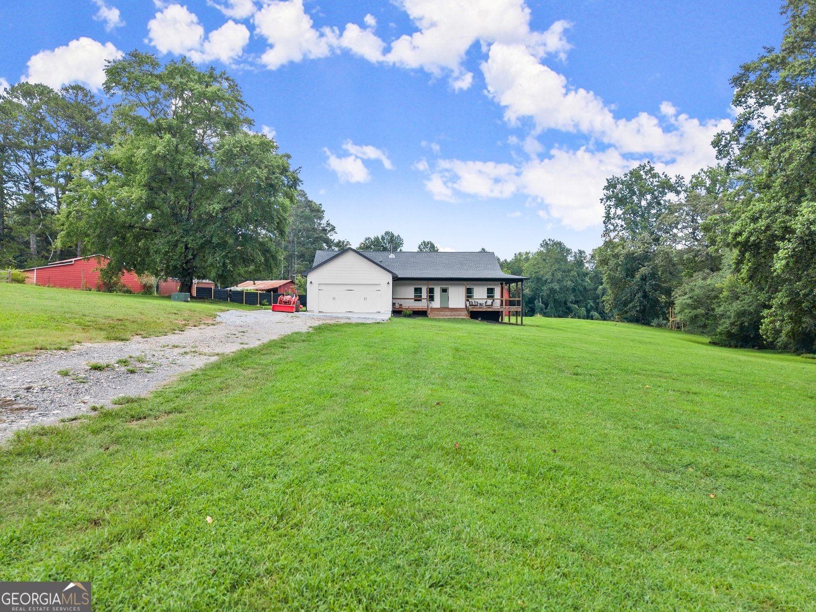 6051 Walden Road Murrayville - 45