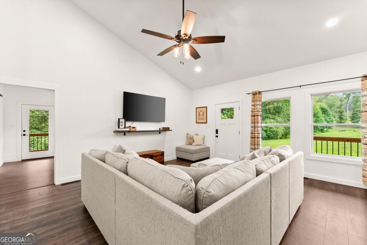 6051 Walden Road Murrayville - 8
