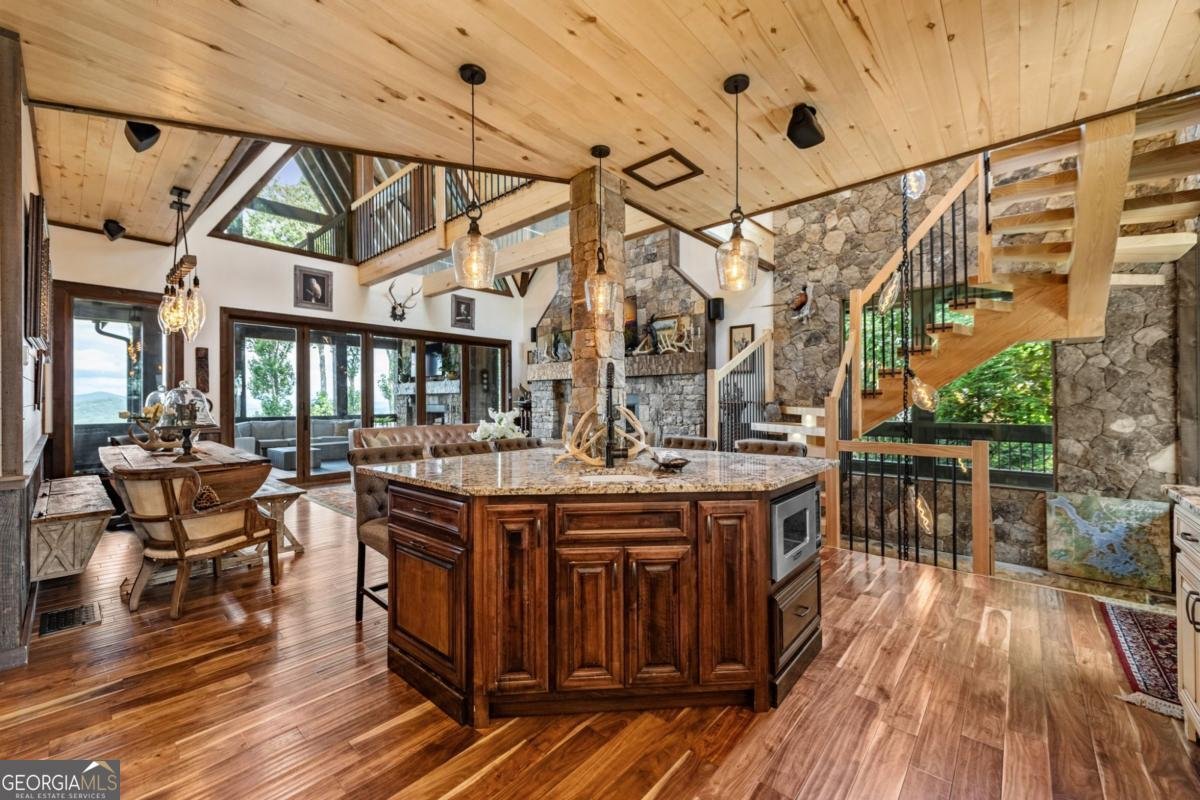 520 Overlook Drive Blue Ridge - 29