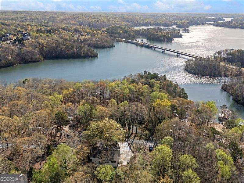 5985 Lakeside Court Gainesville - 27
