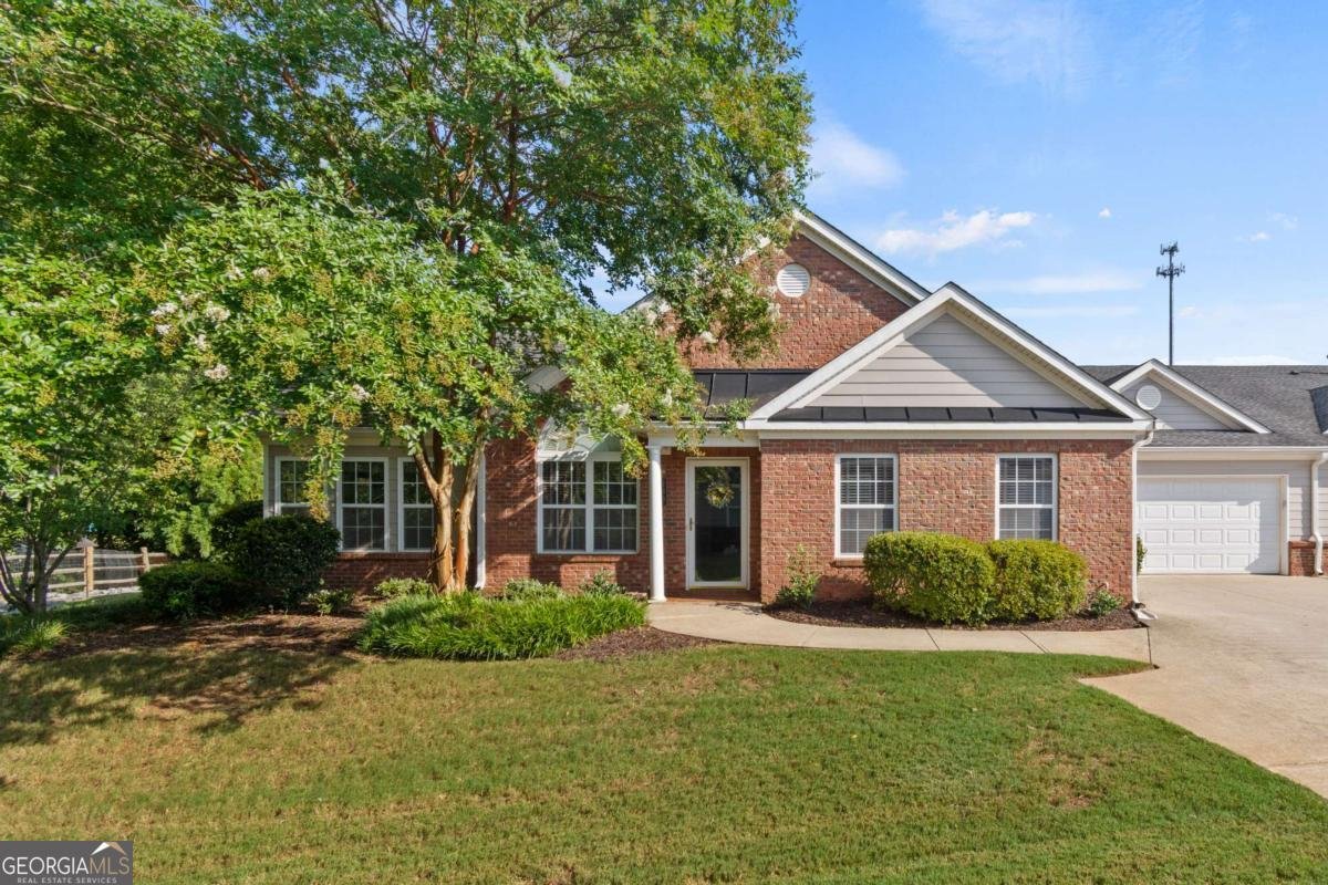 703 Somerton Place Cumming - 1