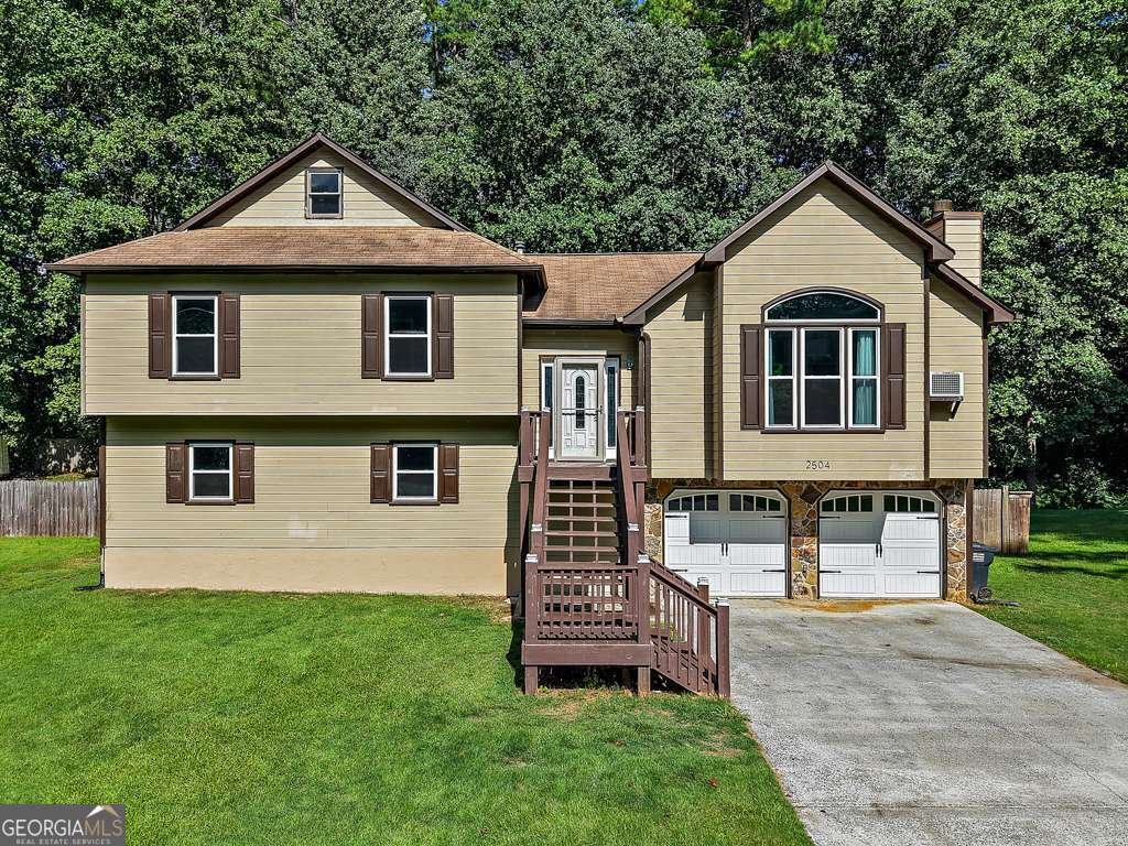 2504 Lorne Court Marietta - 1