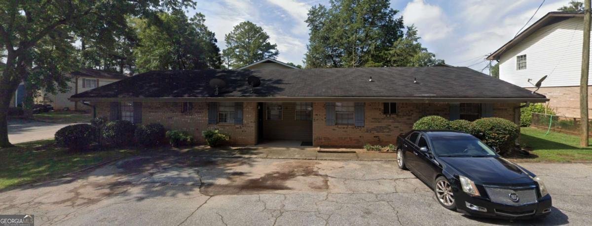 897 Six Oaks Circle Norcross - 1