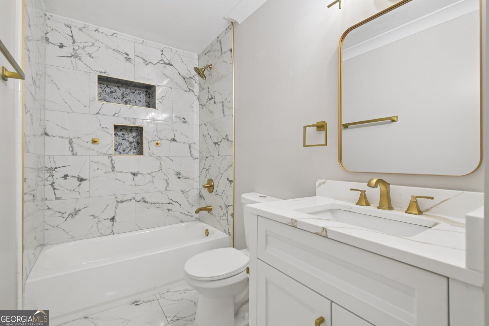 5746 SALEM Road Covington - 27