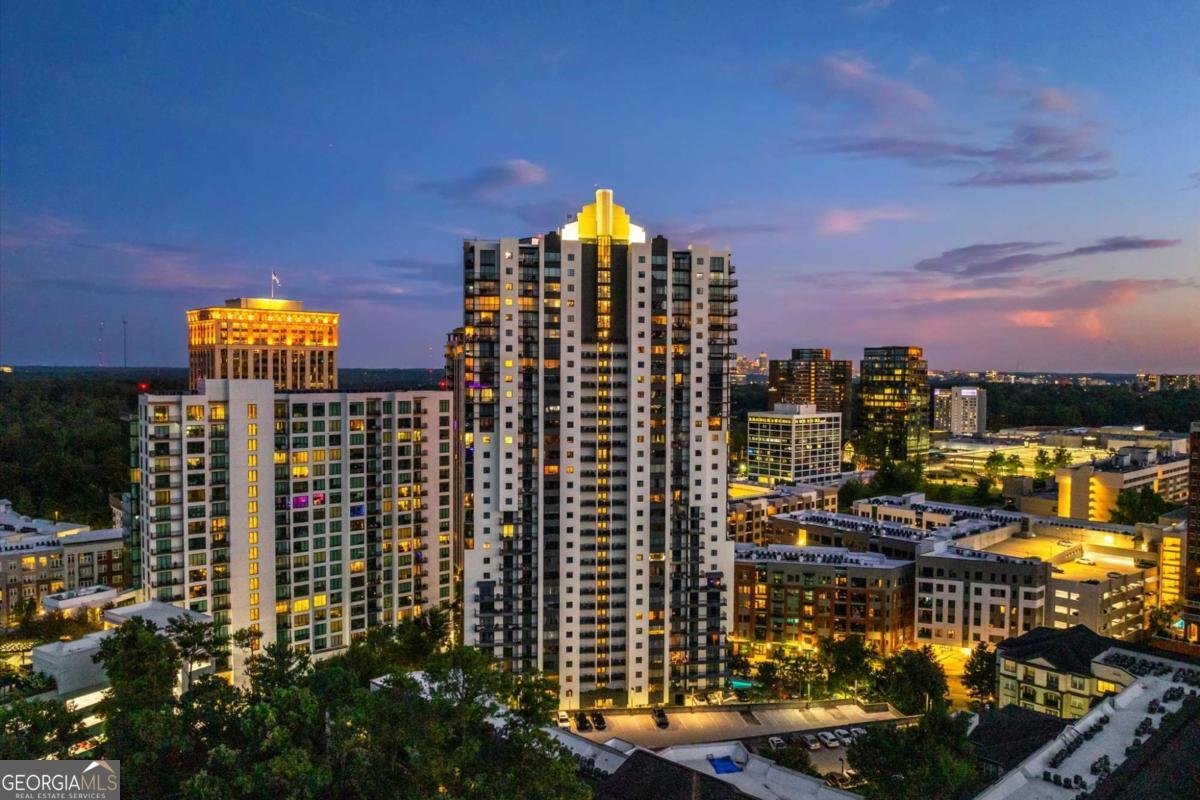 3481 Lakeside Drive Atlanta - 1